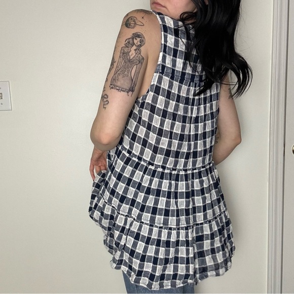 Pilcro by Anthropologie Navy and White Plaid Sleeveless Blouse Medium - Picture 2 of 4